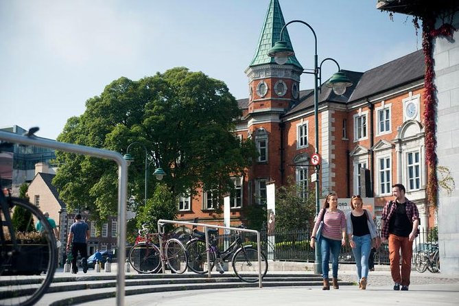 2-Day Cork and Blarney Castle Rail Tour from Dublin - Cork and Cobh as a trade-off: what you gain and what you might miss