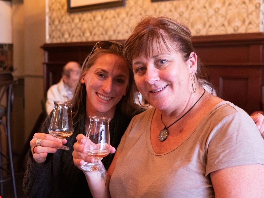 2-Hour Deluxe Whiskey & Food Tasting - Small group size (10 max): what that means in real life