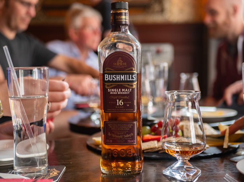 2-Hour Deluxe Whiskey & Food Tasting - Walking tour logistics: how to avoid the main drawback