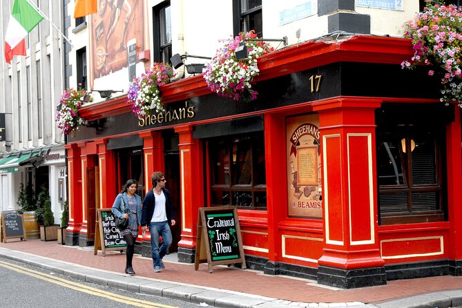 2 Hour Walking Tour of Dublin's City Centre - St Patrick’s Cathedral: the building that carries multiple eras