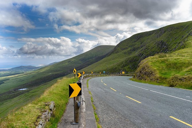 3-Day Blarney Castle, Ring of Kerry, & Cliffs of Moher Rail tour - Tour guides can make or break it, and here the bar is high