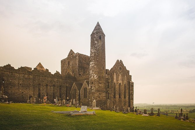 3-Day Dingle, Killarney and the Wild Atlantic Way Small-Group Tour from Dublin - Day 3: Inch Beach to Torc Waterfall, then Killarney and Rock of Cashel