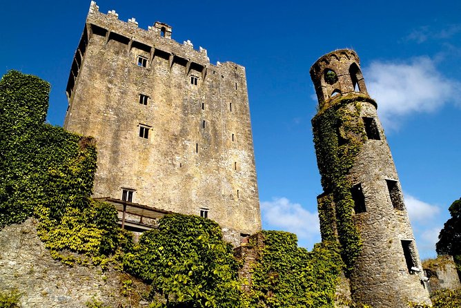 4-Day South West Ireland Tour from Dublin - Day 2: Wild Atlantic Way, Burren rock, Doolin lunch, and Cliffs of Moher