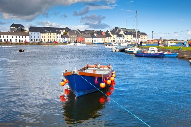7-Day Great Atlantic Adventure Small-Group Tour of Ireland from Dublin - Connemara and Kylemore Abbey: mountains, lakes, and gardens