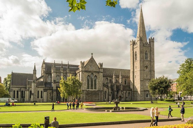 90 Minute Dublin Walking tour and Sightseeing tips - City Hall and the Viking Dubhlinn clue: what was lost, then found, then built over