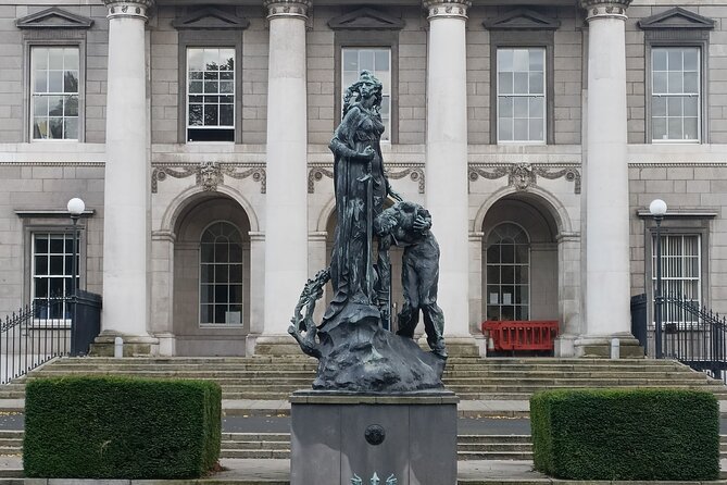 A Self Guided Walking Tour of Dublin's Docklands - Custom House to the Quayside: Trade, Commerce, and Built for Shipping