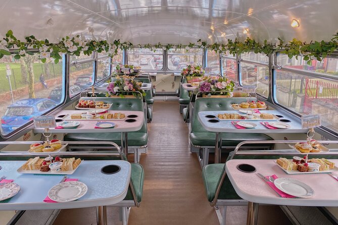 Afternoon Tea Bus Tour in Dublin - Your 90-minute route: Dublin highlights, step by step