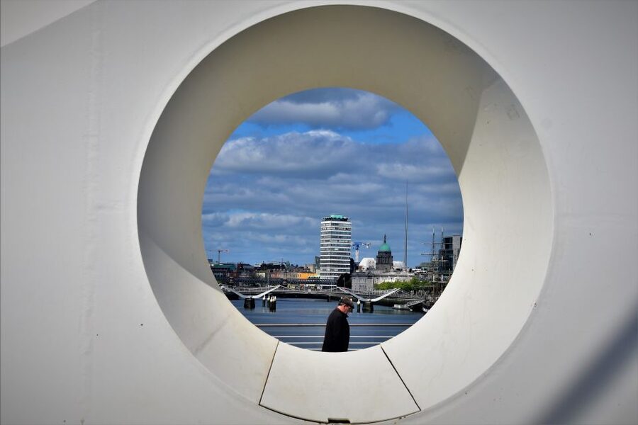 All Dublin 3 hours italian walking tour - First stop: where you get your Dublin bearings fast