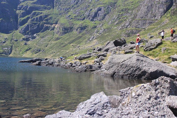 All Ireland Adventure From Dublin - Private minibus pace: how you avoid the tour-group headache