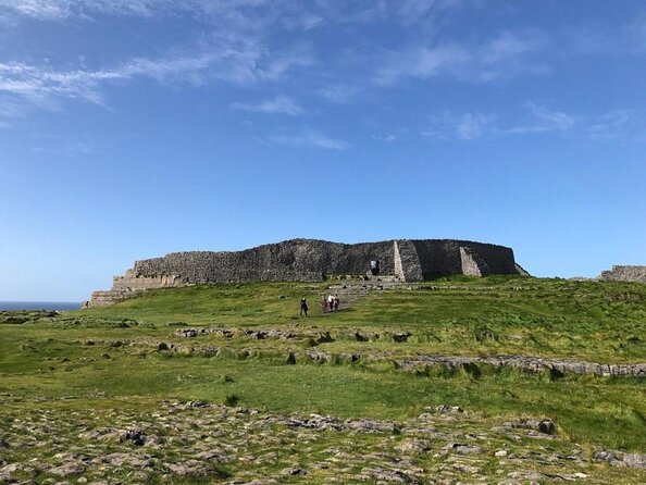 Aran Islands Scenic Flight and Galway Rail Tour from Dublin - Inis Mór by Bus: Limestone Lanes and Celtic Stops