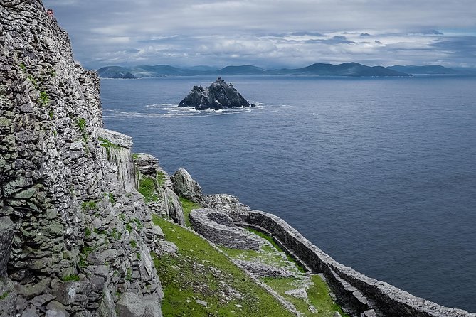 Beautiful Southwest Tour 2022 - Day 4 Killarney National Park the Traditional Way: Jaunting Cart, Waterbus, and Music