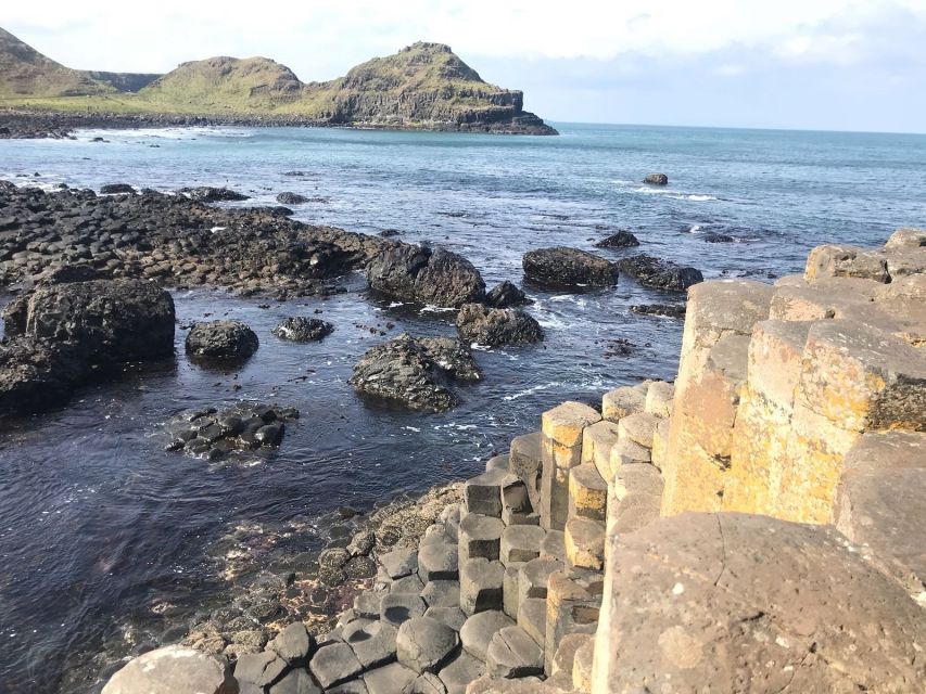 Belfast and Giant's Causeway in Italian or Spanish - What to pack and what rules to follow