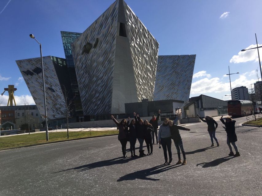 Belfast and Giant's Causeway in Italian or Spanish - Getting from Dublin to Northern Ireland: timing and comfort