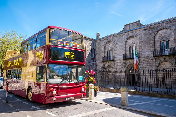Big Bus Dublin Hop-on, Hop-off Sightseeing Tour with Live Guide - Live guide vs digital audio: how to get the best narration