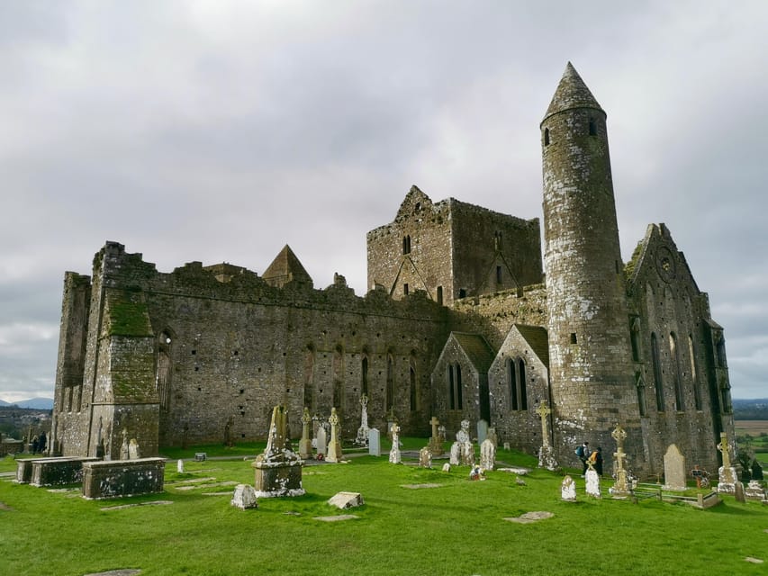 Blarney Castle: Private Guided Day Tour from Dublin - Mercedes V Comfort for a Long Dublin-to-Cork Day