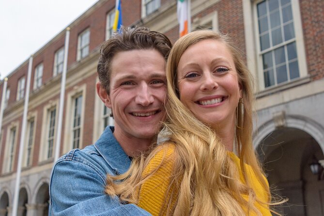 Celebrate Every Love Story - City Hall and Thomas Cooley: elegance plus smart angles