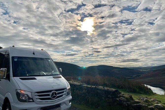 Chauffeur Giants Causeway & Belfast Private Day Tour From Dublin - The Dark Hedges stop: famous beech trees, short and photo-focused
