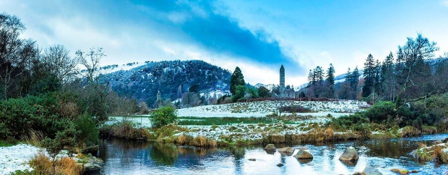 (Christmas Morning) Glendalough Half Day Tour from Dublin - Dublin Pickup, Private Bus Comfort, and the 4-Hour Reality Check