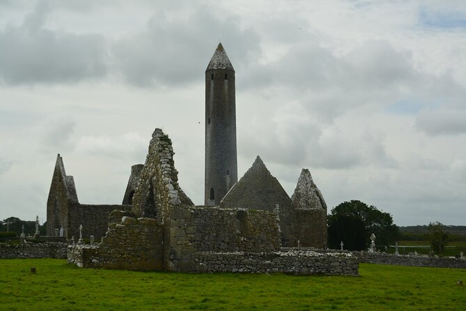 Cliffs of Moher and Burren Private Day Tour - Doolin village: lunch time and traditional music energy