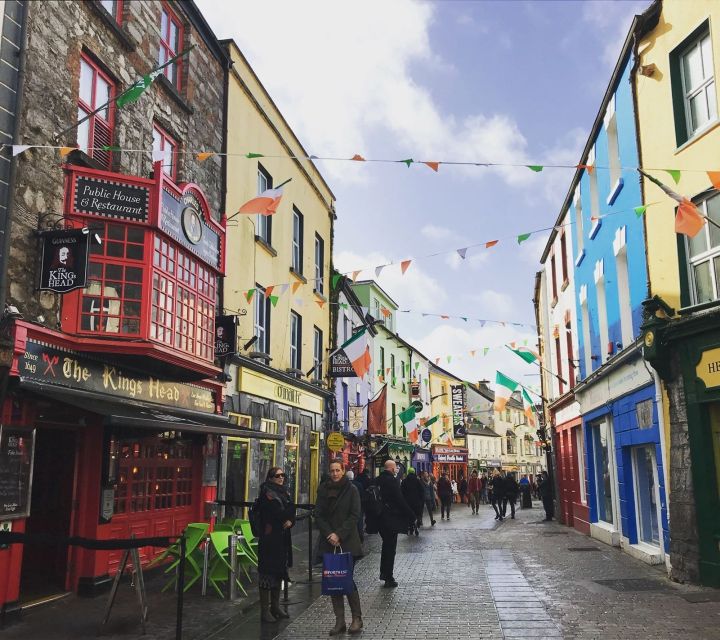 Cliffs of Moher and Galway Tour in Italian or Spanish - A 12-hour route that actually makes sense