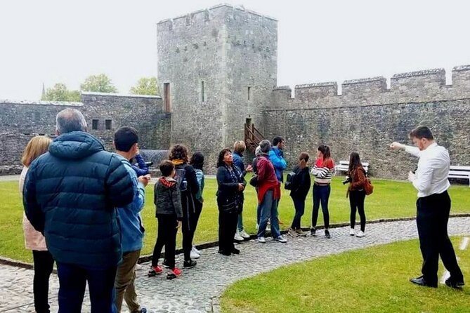Cork City, Cahir Castle and Rock of Cashel Tour with Spanish Speaking Guide - Group size and the reality of a 12-hour day