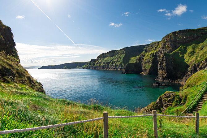 Day trip to Cliffs of Moher & Bunratty Castle and Ennis - Group size, guide quality, and language fit