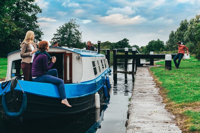 Digby Lock Cruise - Explore Ireland's Historic Grand Canal. - The on-board bar and snack strategy for a 2.5-hour float