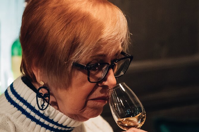 Dublin 6 Whiskey Tasting & 3 Food Pairing Walking Tour with Local - Who Should Book This Dublin Whiskey Tasting Tour, and Who Might Not