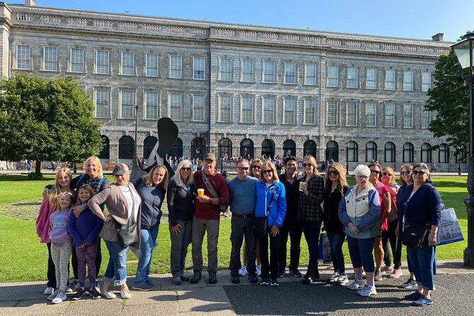 Dublin Book of Kells, Castle and Molly Malone Statue Guided Tour - Dublin Castle exterior tour: the stories you actually want