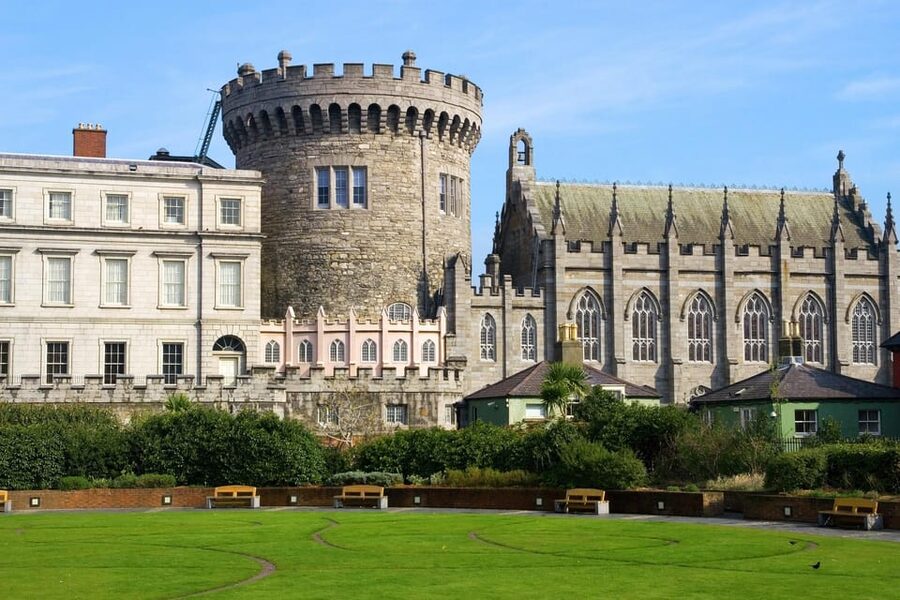 Dublin: Book of Kells, Dublin Castle and Christ Church Tour - Trinity College and the Old Library: where the Book of Kells magic happens
