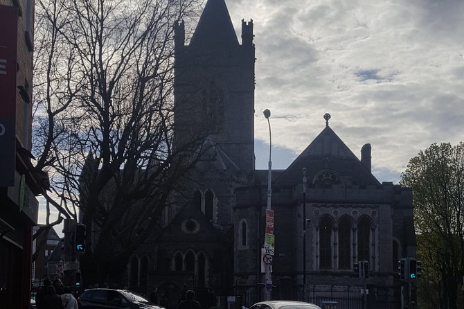 Dublin City Center Walking Tour - Temple Bar: More Than a Photo Spot, It’s a Pub Culture Lesson