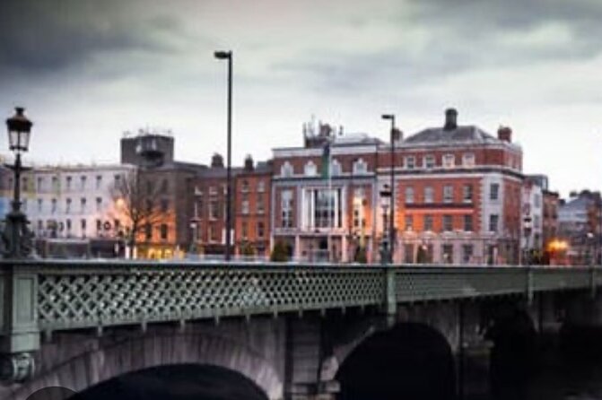 Dublin City Sightseeing with Private Chauffeur Day Tour - Stop 1 Dublin orientation: getting your bearings without rushing