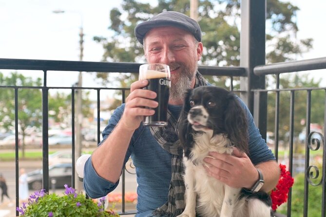 Dublin Coastal Hike, Pints & Puppies Adventure - Howth by Train: Starting at Howth Station and getting out of Dublin fast