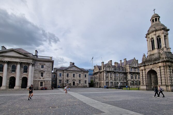 Dublin Express Private Guided Walking Tour - A 2-hour Dublin “get your bearings fast” walk