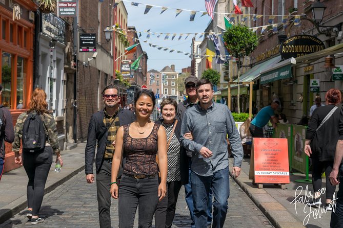 Dublin Family Adventure: Cherished Memories in Every Photo - Stop 5: Temple Bar Pub for the Famous Corner Energy