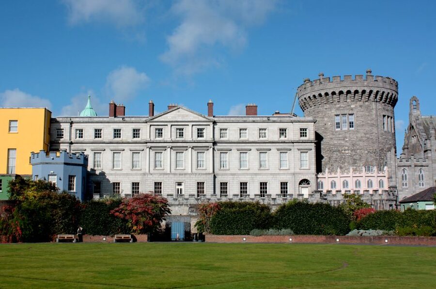 Dublin: Fast-Track Book of Kells Ticket & Dublin Castle Tour - Should you book this Book of Kells and Dublin Castle fast-track tour?