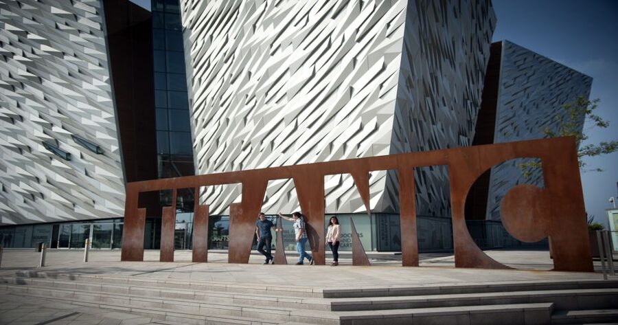 Dublin: Giant's Causeway & Belfast (Titanic or Black Taxi) - Choosing Between Black Cab Politics and Titanic at the Belfast Shipyard
