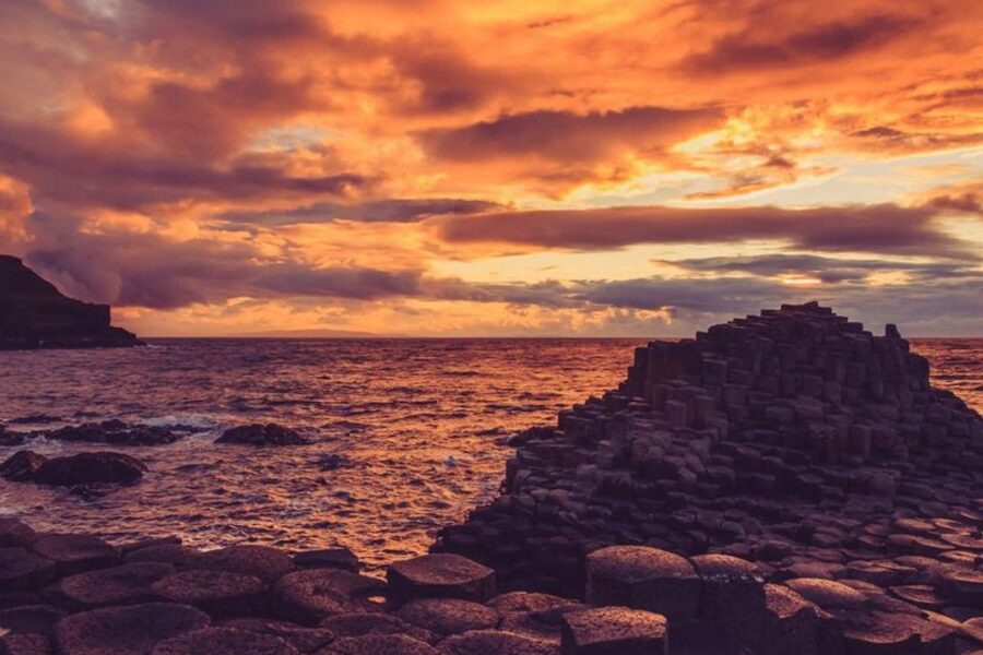 Dublin: Giant's Causeway, Dark Hedges & Titanic Guided Tour - The Dublin meeting point and the 6:45 AM pace