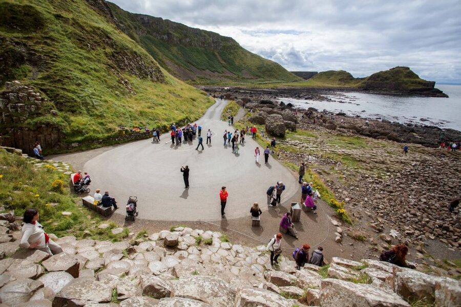 Dublin: Giant's Causeway & Glens of Antrim Day Tour - Belfast Break: Shopping Time and the Samson and Goliath Cranes