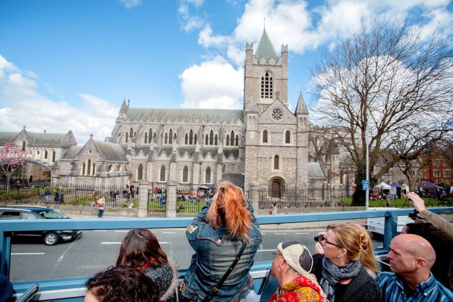 Dublin: Hop-on Hop-off Bus Tour - Stephen’s Green to Grafton Street, then Temple Bar and Dublin Castle