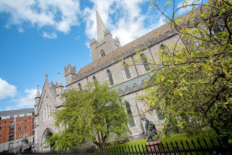 Dublin: Hop-on Hop-off Bus Tour - Phoenix Park, Dublin Zoo, and the Docklands loop for extra variety