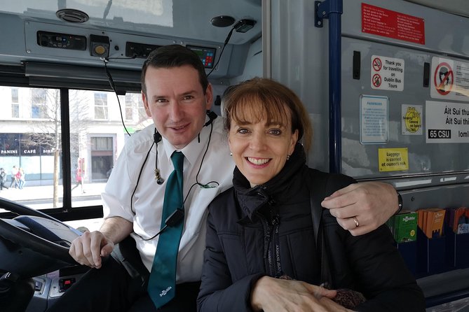 Dublin Hop-on Hop-off Bus Tour - Live Tour auf Deutsch - Stop by stop: what to do around each major area