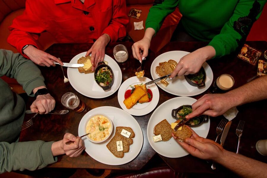 Dublin: Irish Food Trail Walking Tour with 3 Courses - Where the tour starts: Powerscourt Townhouse Centre as your Dublin anchor