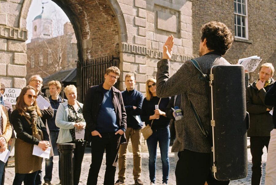 Dublin: Irish Music Walking Tour with Live Performance - Why Dublin’s Irish music works best on foot