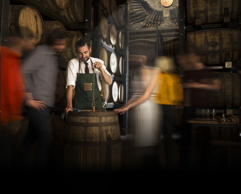 Dublin: Jameson Distillery Whiskey Blending Class - The Blending Room: mixing your personal Black Barrel blend to take home
