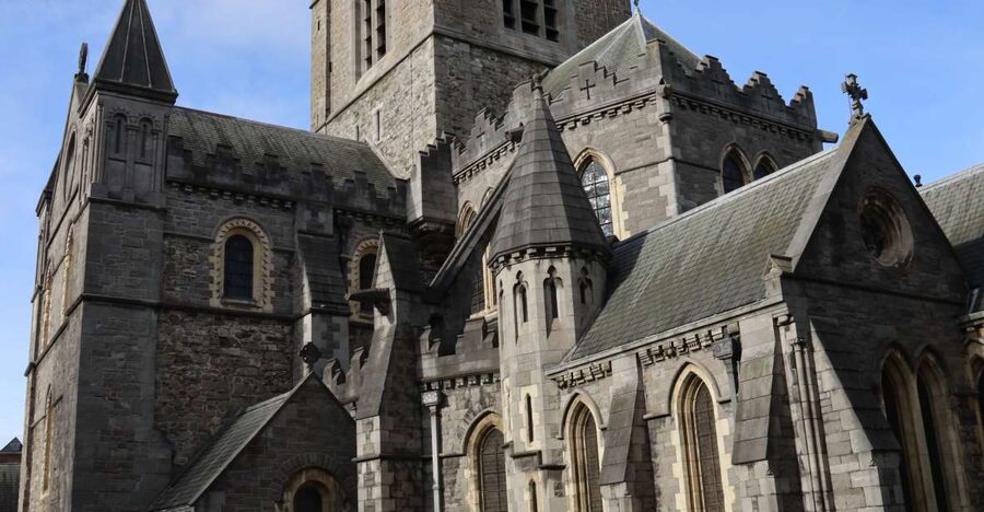 Dublin: Macabre History Walking Tour - Two hours of macabre, paced for real walking