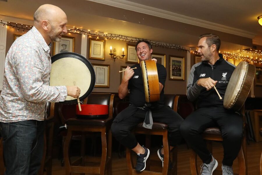Dublin: Music and Dance Show at The Irish House Party - Hosts and presenters: why the banter matters
