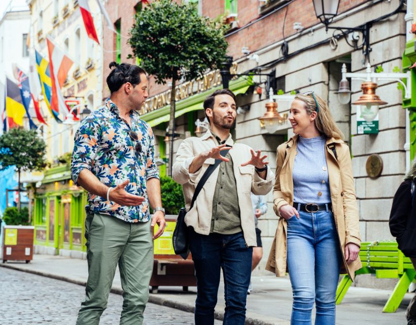 Dublin: Personalized Private Tour with a Local Host - Literature and music stops that make the city sound alive