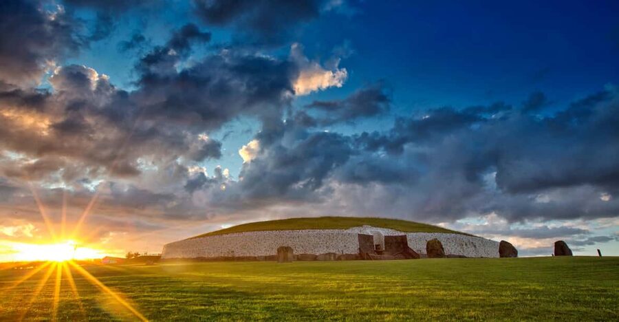 Dublin: Private Boyne Valley and Trim Castle Day Tour - Key highlights to look for