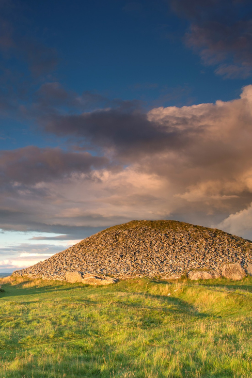 Dublin: Private Boyne Valley and Trim Castle Day Tour - Bru na Boinne and Newgrange, where the Neolithic feels shockingly close